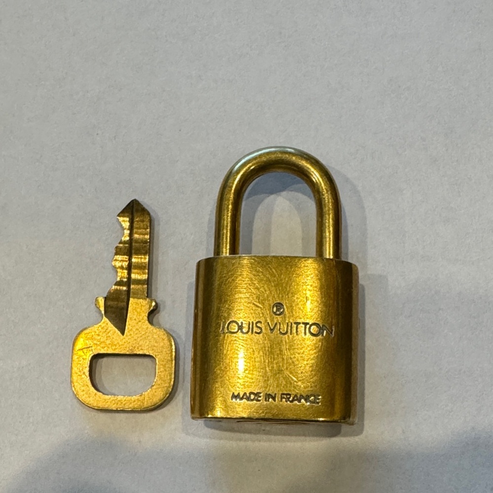Authentic ✨#310 Louis Vuitton Gold-Tone Padlock with Key - Picture 3 of 4